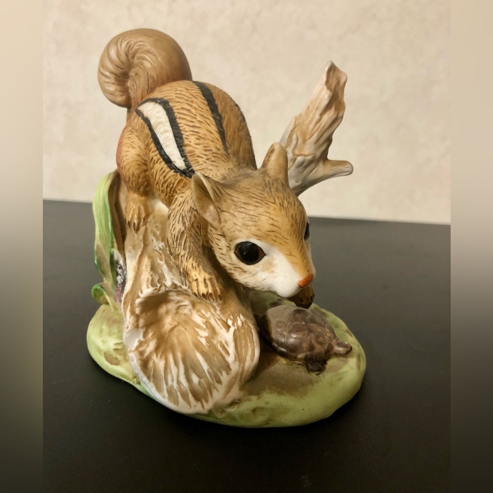 Home Interior RETIRED Squirrel. Great condition, no chips, PERFECT condition.